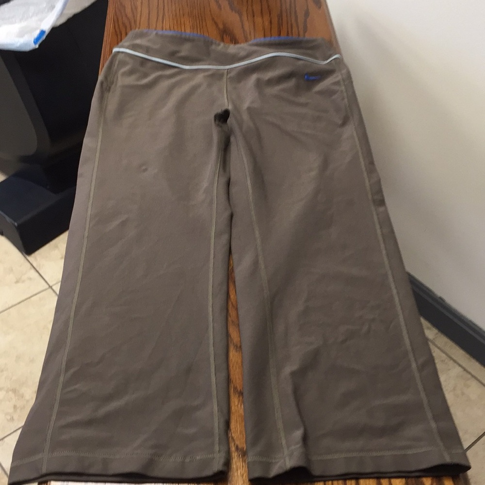 Workout capris